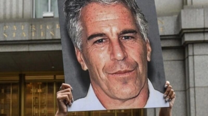 Dünyanı lərzəyə gətirən Epşteyn sənədləri: 14 yaşlı qızlar və daha nələr… Dünyanı lərzəyə gətirən Epşteyn sənədləri: 14 yaşlı qızlar və daha nələr…