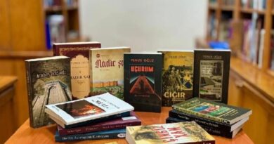 Yazıçı-publisist Yunus Oğuzun Prezident Kitabxanasına kitab hədiyyəsi